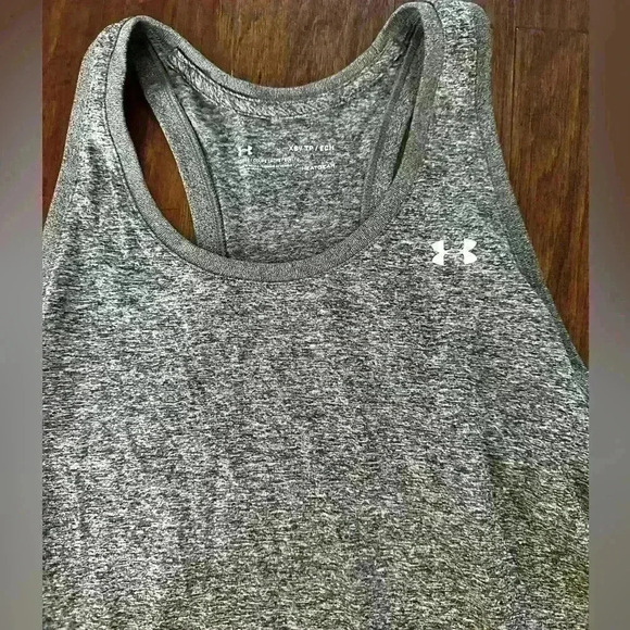 Under Armor Tank Top - Picture 3 of 4